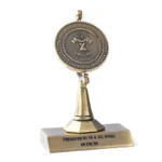 Personalización del trofeo giratorio de aleación metálica de zinc