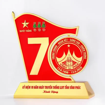 Custom Vietnam Metal Zinc Alloy Rotatable Trophy