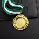 medallas en blanco