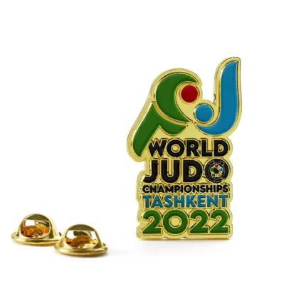 Distintivo de honra em esmalte dourado