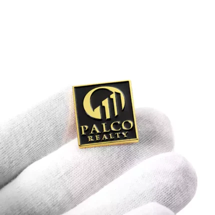 spille con logo smaltato