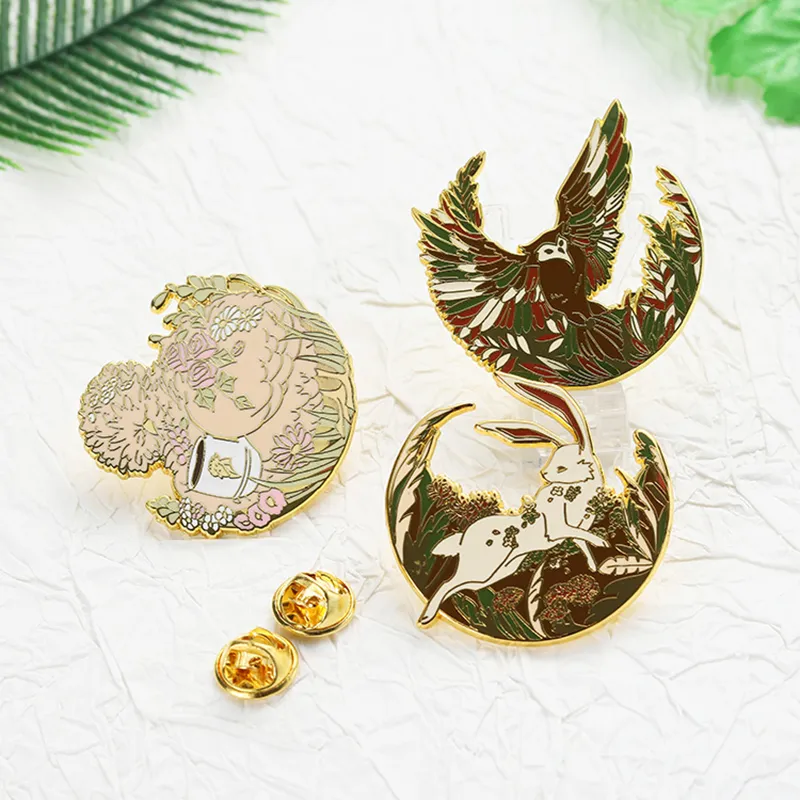 1705-5-精美的镀金动物徽章