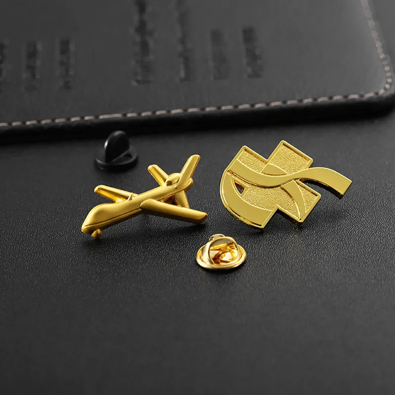 1922-5-一枚飞机形状的金别针