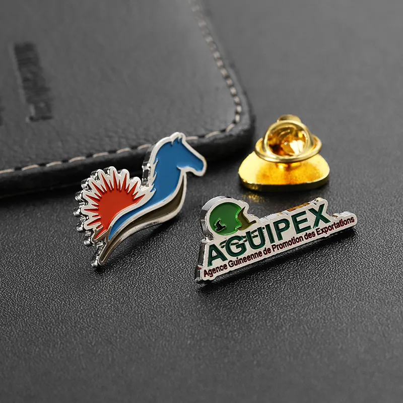 1520-8-Alien-shaped cartoon soft enamel pin