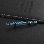 1570-5-North Star Dancing Sports Blaue Buchstabenbrosche